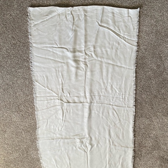 Apartment 9 White Rayon Infinity Scarf - NWOT - Picture 3 of 5